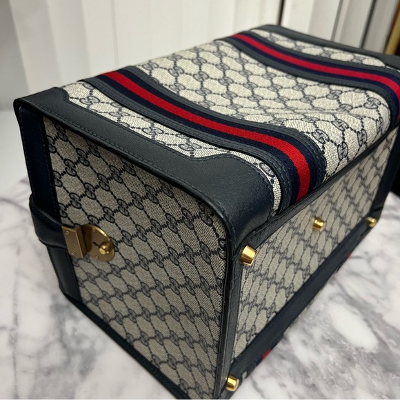 Vintage Gucci | Navy Train Case Luggage Bag - Picture 6 of 17